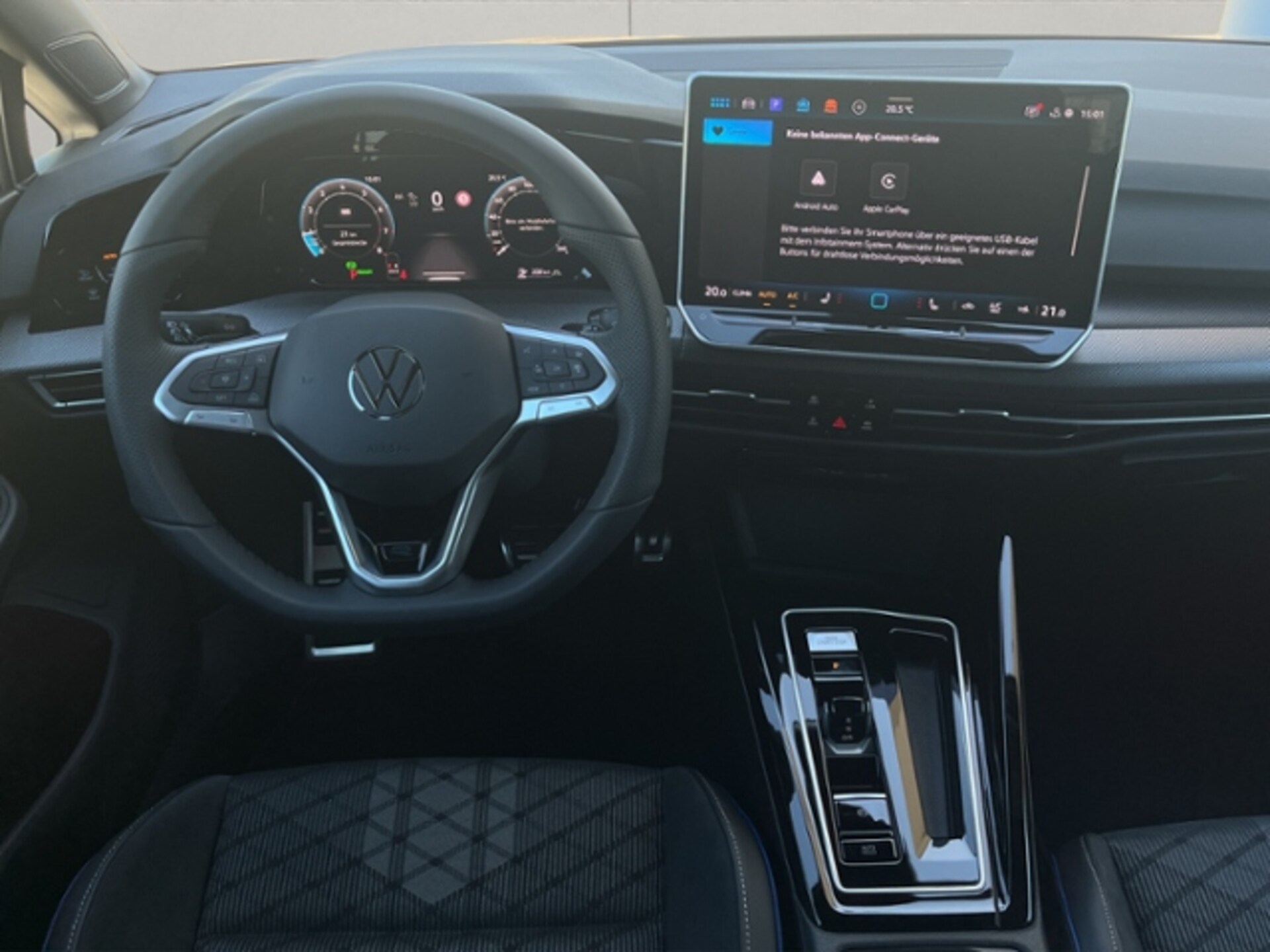 Volkswagen Golf R-Line