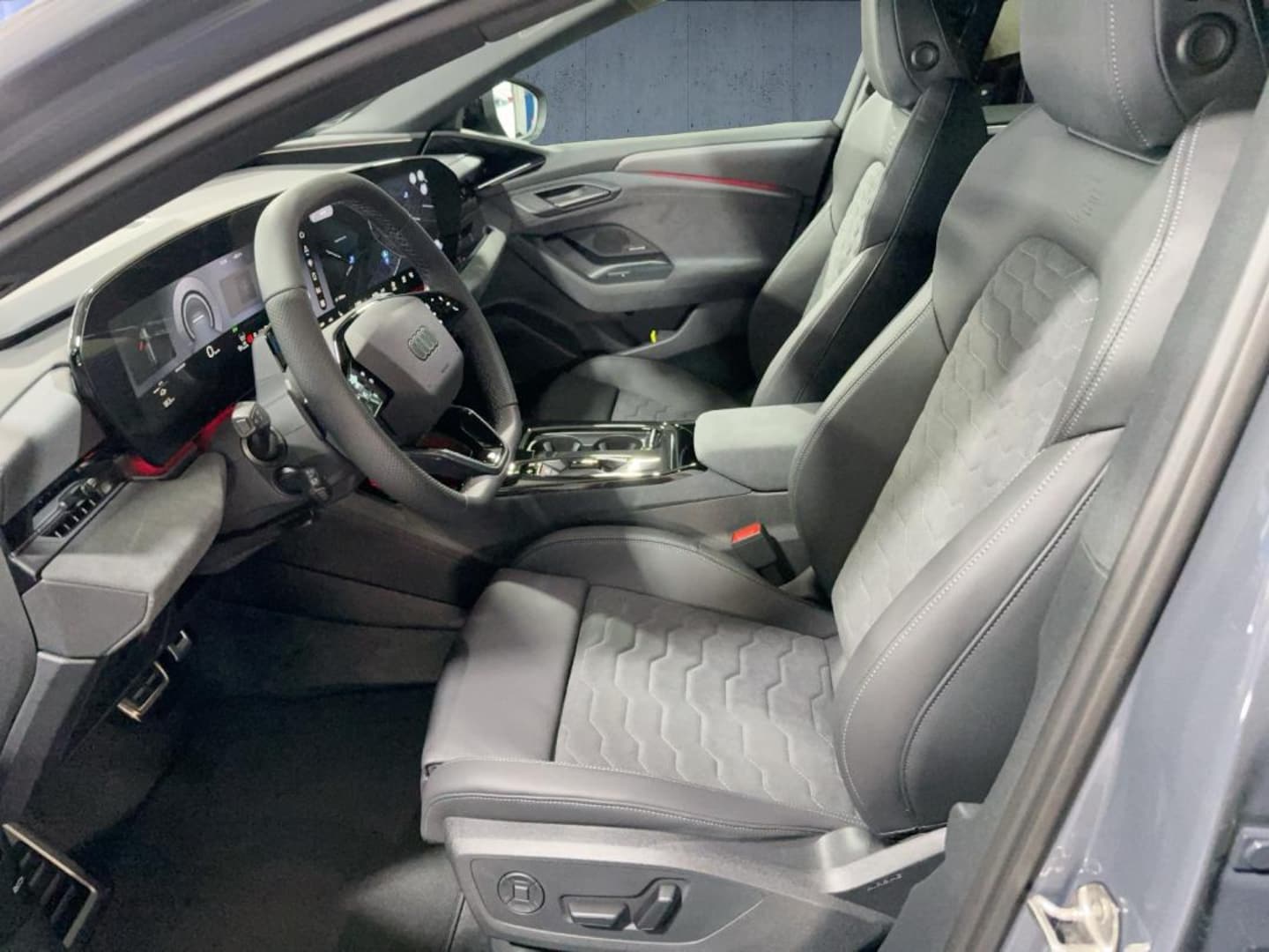 Bild über Audi A6 Avant e-tron S line business e-tron quattro 315 kW - für weitere Informationen kontaktieren Sie den Audi Partner