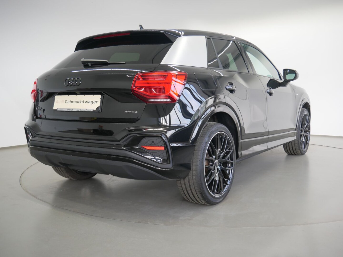 Bild über Audi Q2 S line 40 TFSI quattro S tronic - für weitere Informationen kontaktieren Sie den Audi Partner