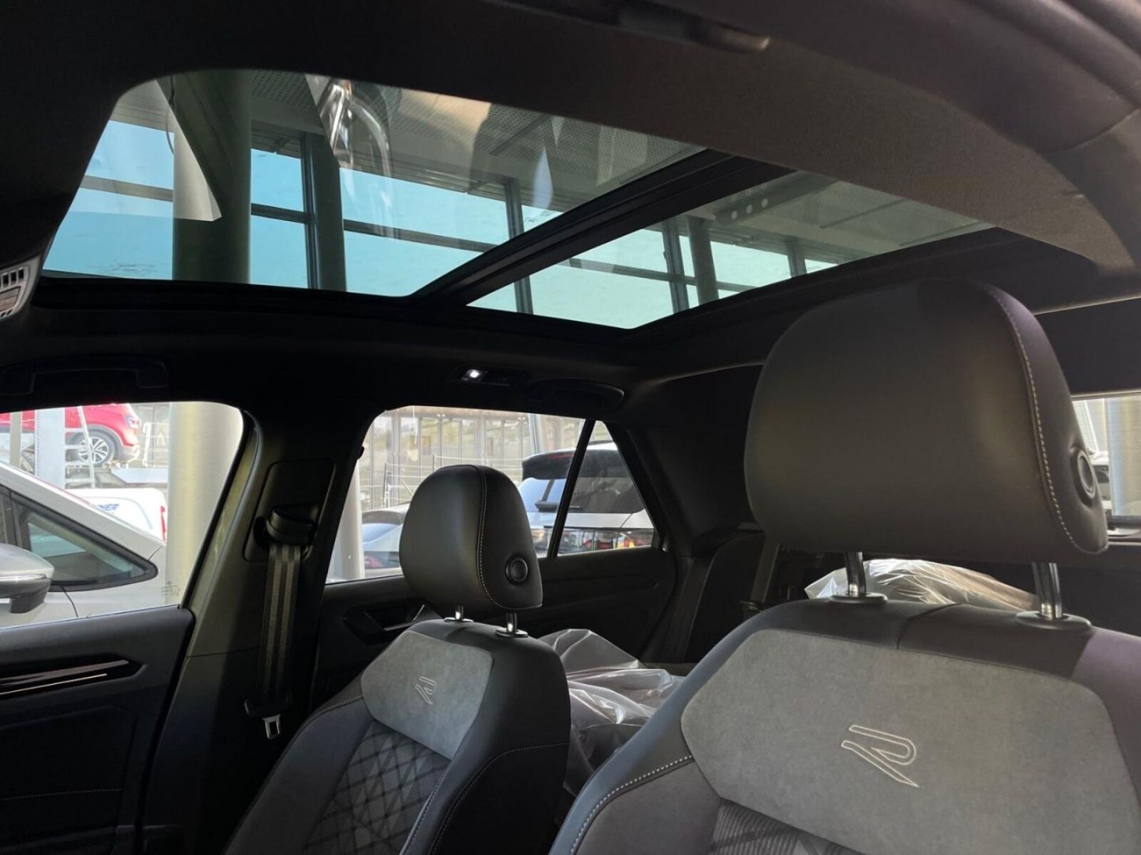 Volkswagen T-Roc – Bild 13
