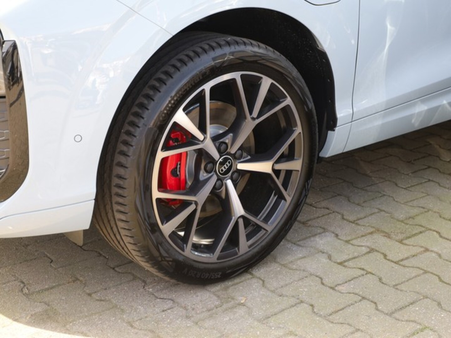 Bild über Audi Q3 SUV e-hybrid e-hybrid 200 kW S tronic - für weitere Informationen kontaktieren Sie den Audi Partner