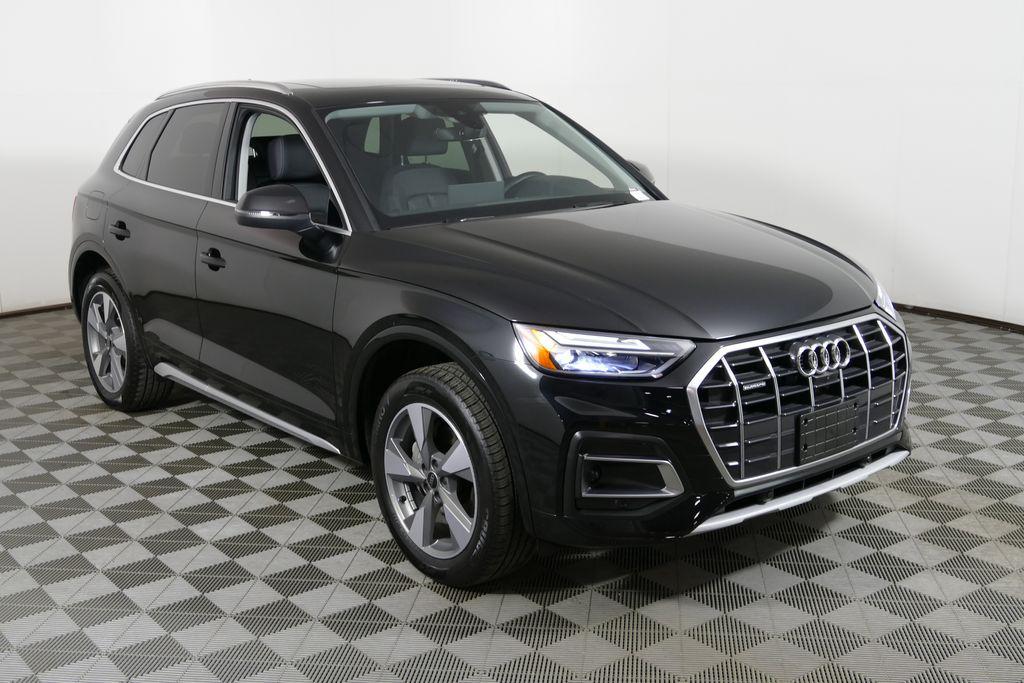 2023 Audi Q5 40 Premium Plus's photo