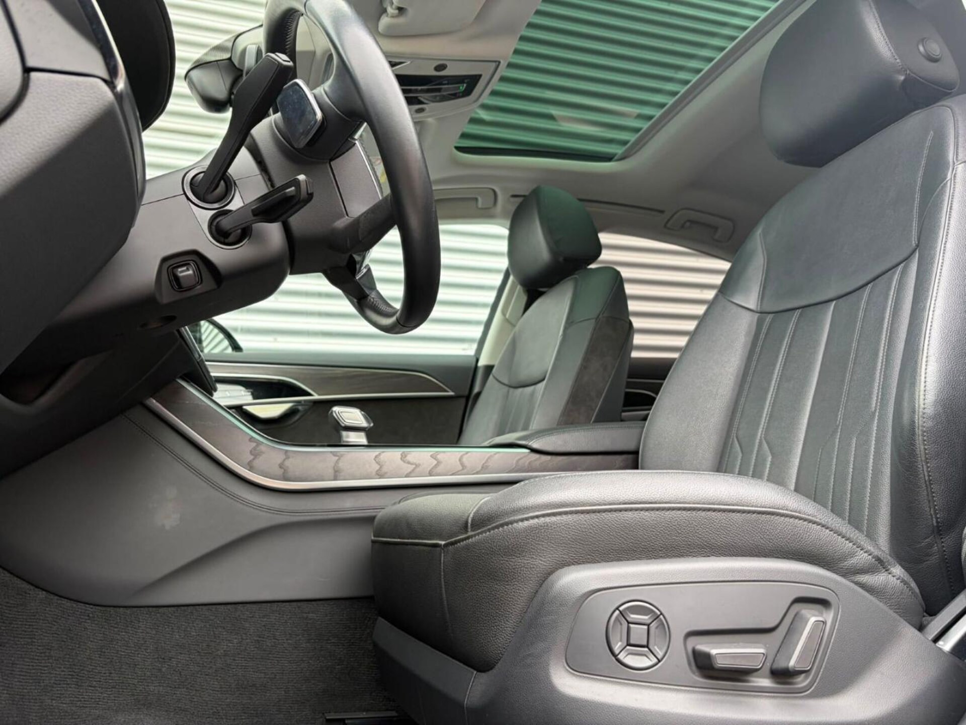Audi A8 TFSI e