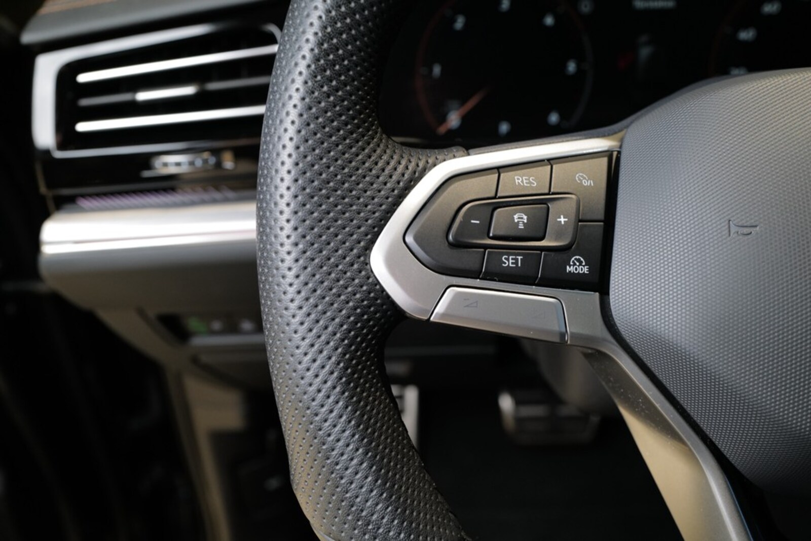 Volkswagen Touareg – Bild 15