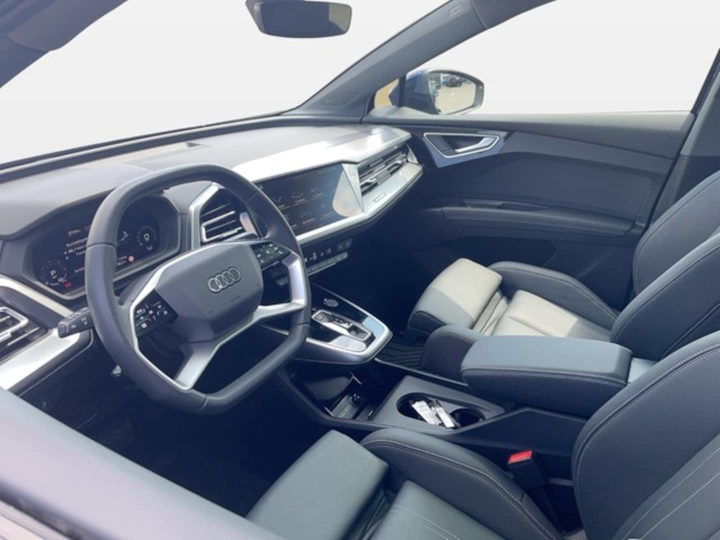 Bild über Audi Q4 e-tron 45 e-tron quattro - für weitere Informationen kontaktieren Sie den Audi Partner