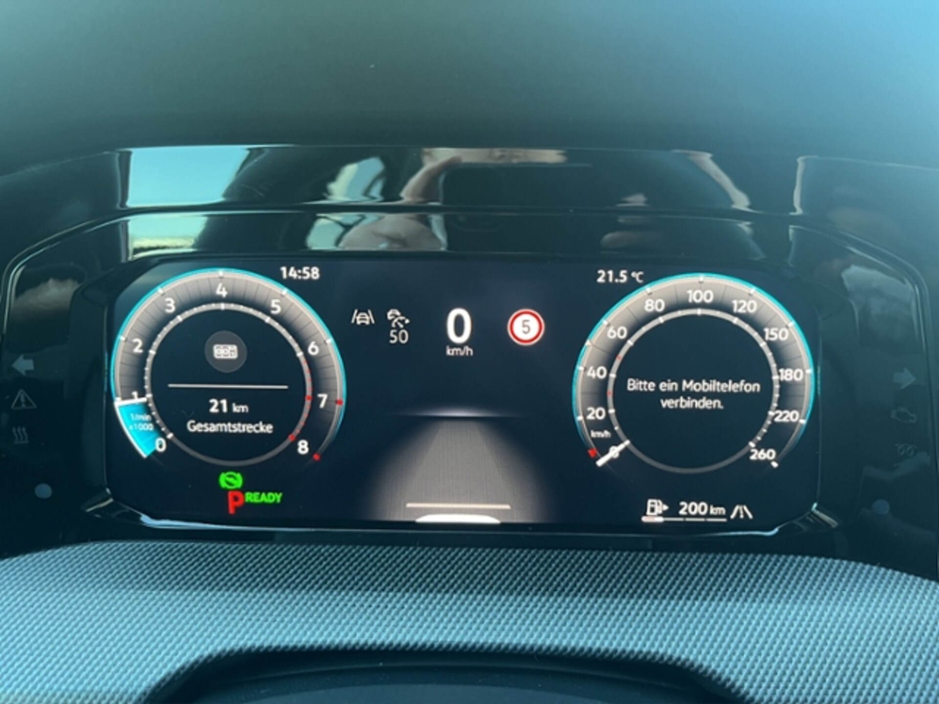 Volkswagen Golf R-Line