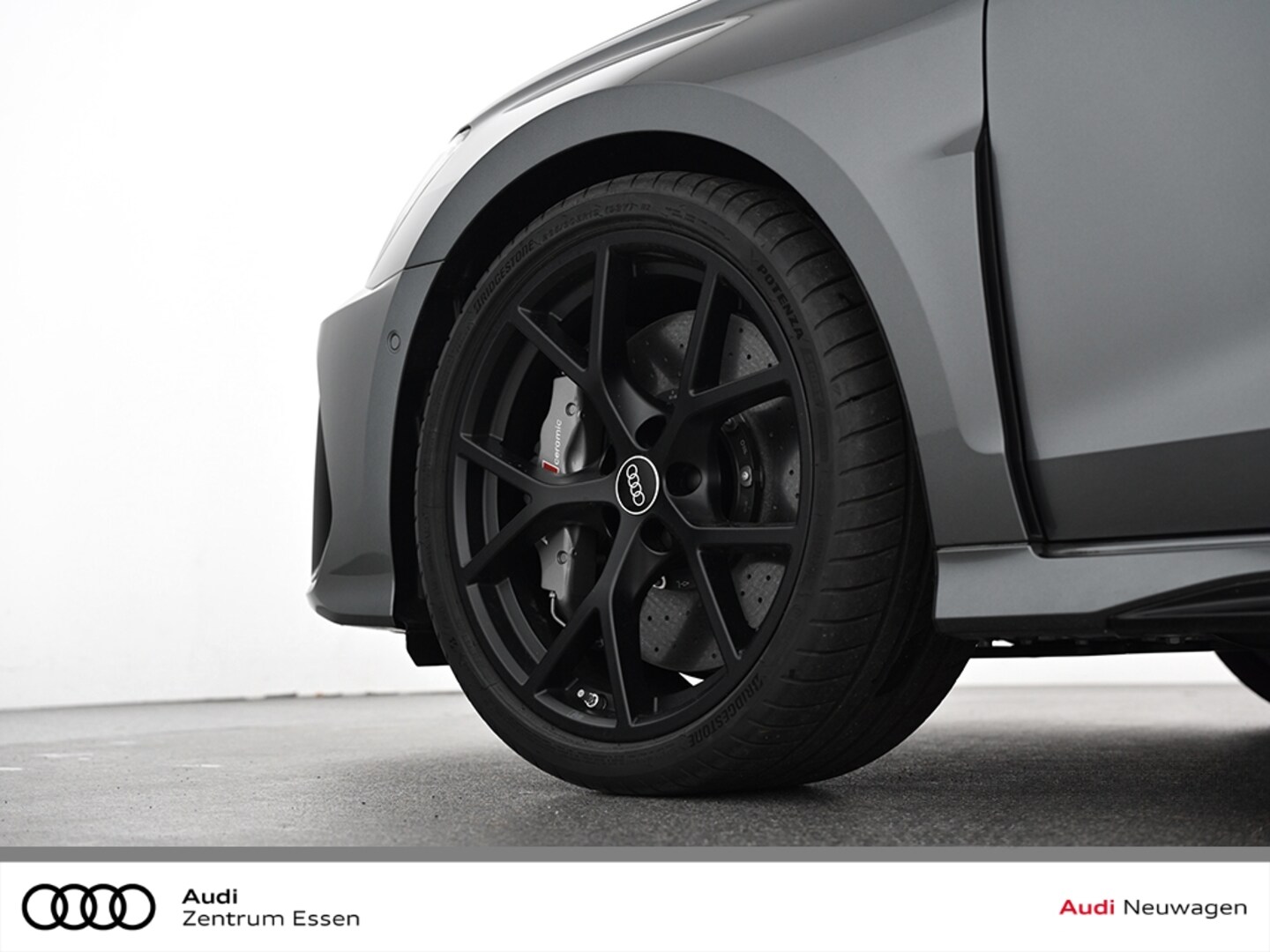 Bild über Audi RS 3 Sportback TFSI quattro 294 kW S tronic - für weitere Informationen kontaktieren Sie den Audi Partner