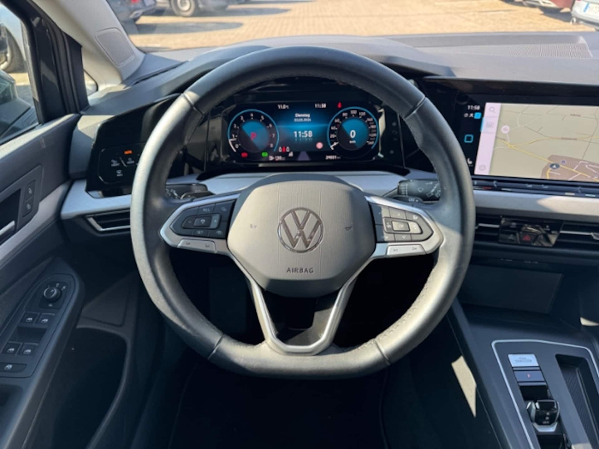 Volkswagen Golf Variant Life