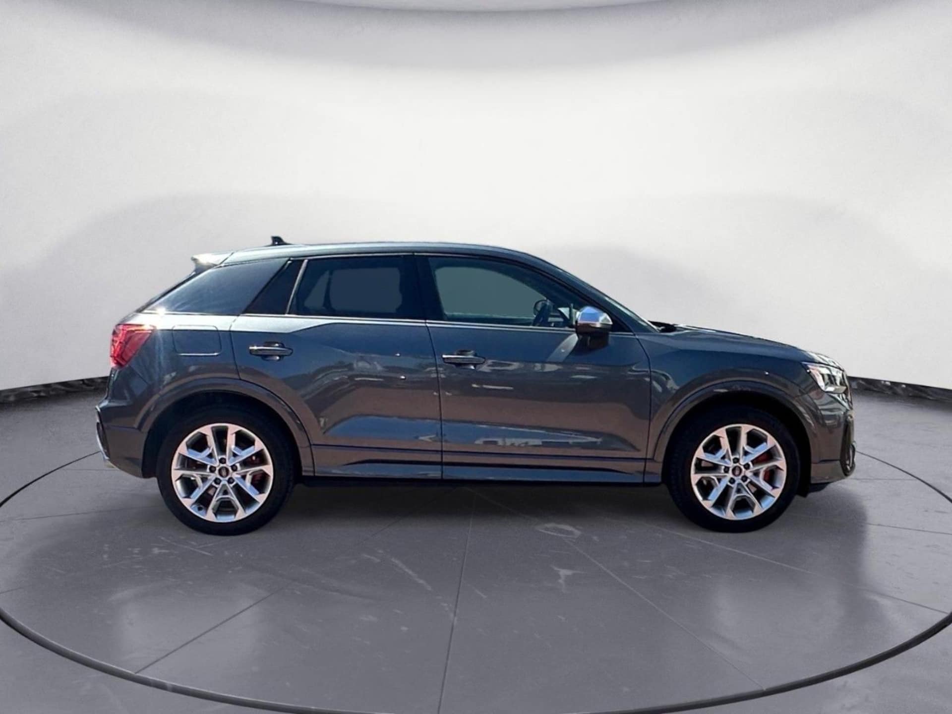 Audi SQ2