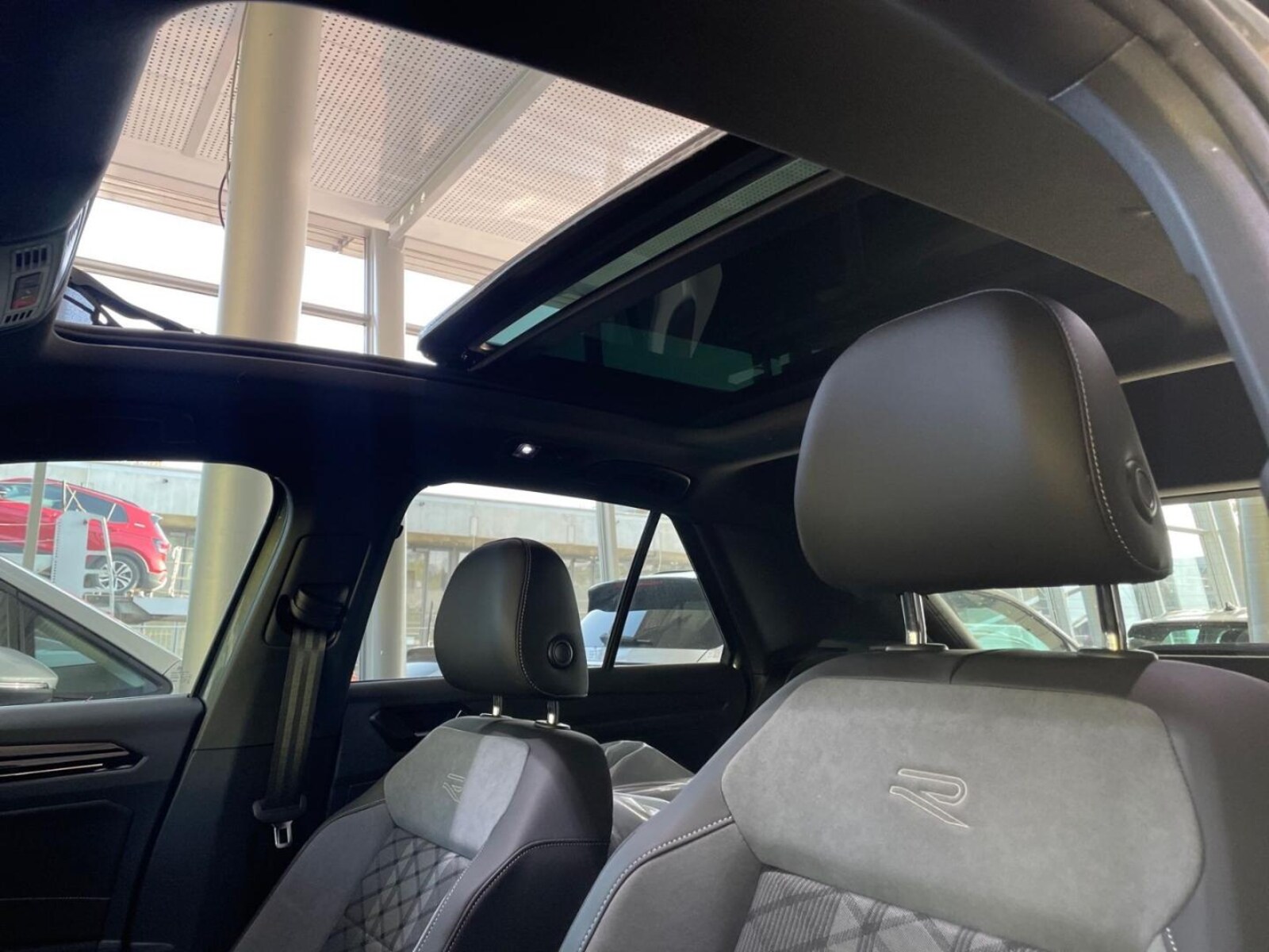 Volkswagen T-Roc – Bild 14