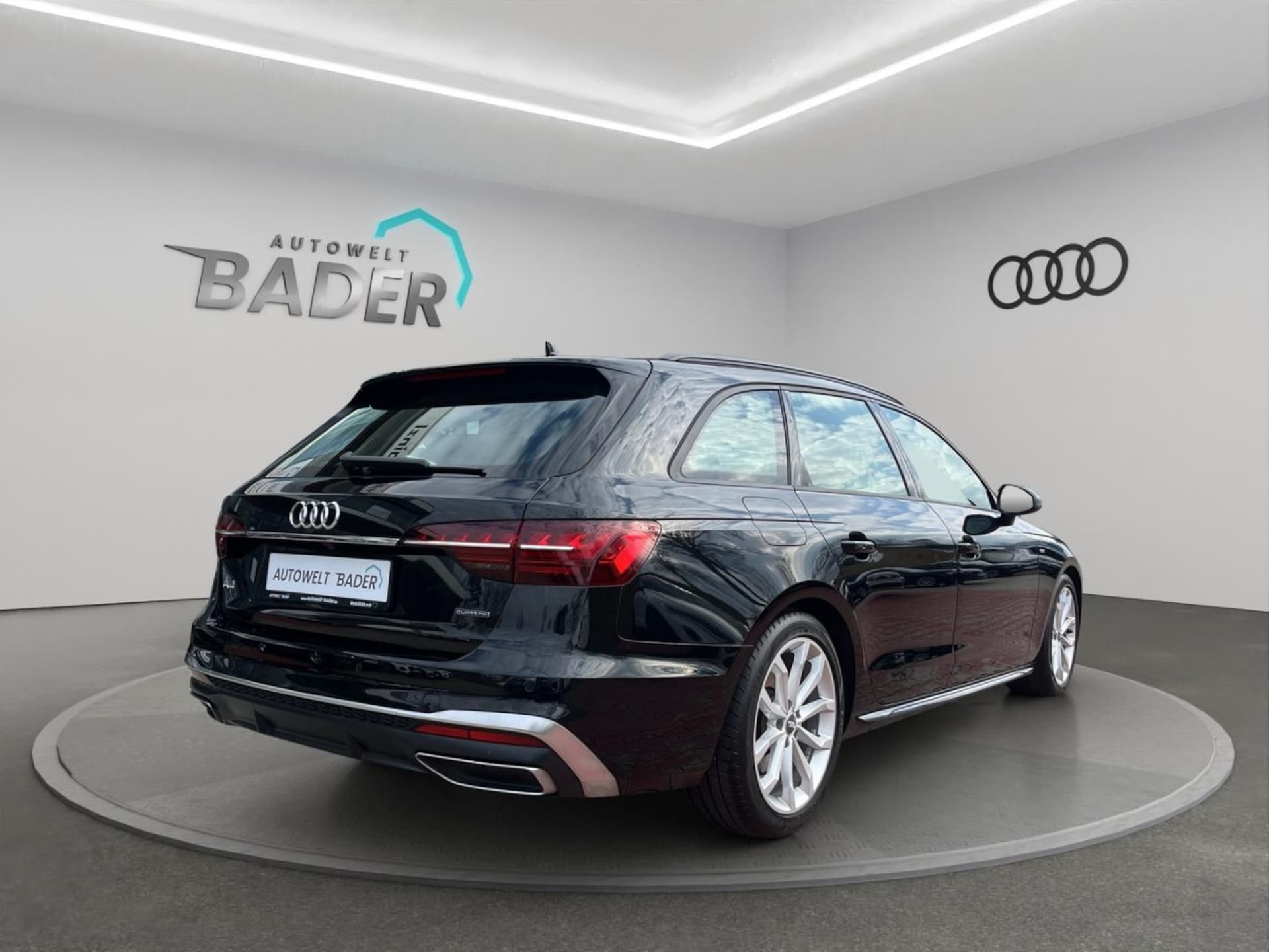Audi A4 Avant S line
