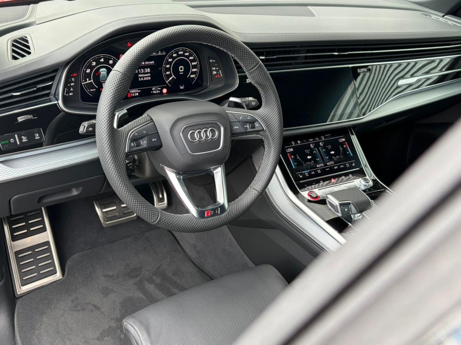 Audi RS Q8 SUV