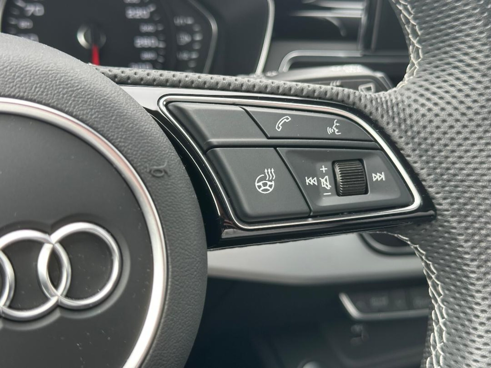 Audi A4 Avant S line