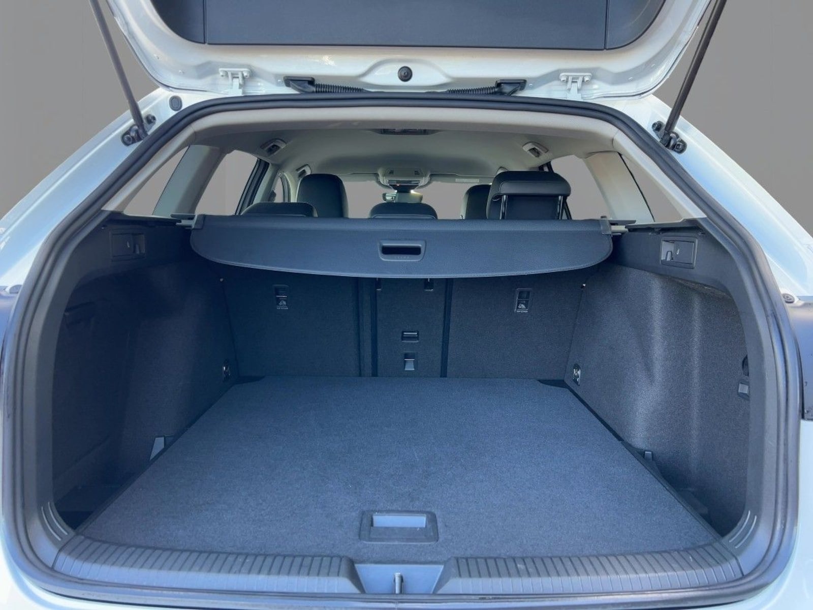 Volkswagen Golf Variant – Bild 7