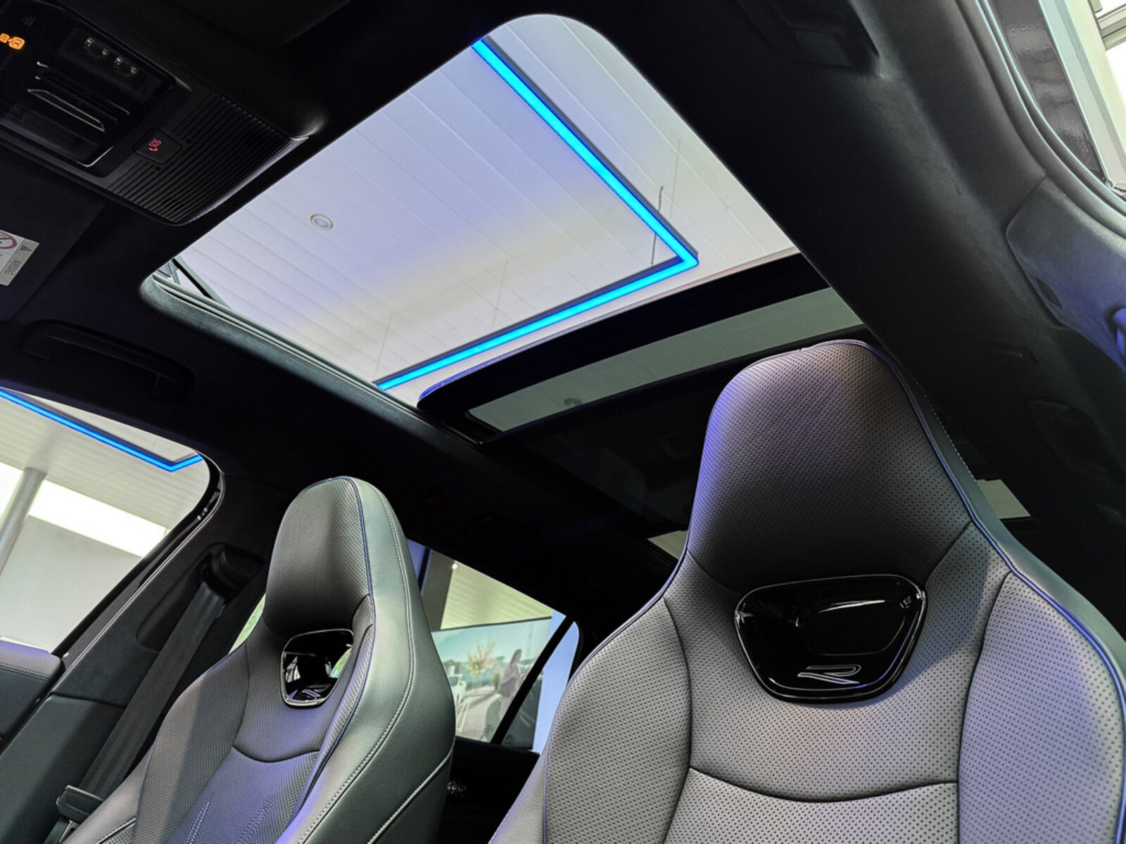 Volkswagen Passat – Bild 17