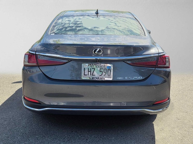 2022 Lexus ES 250