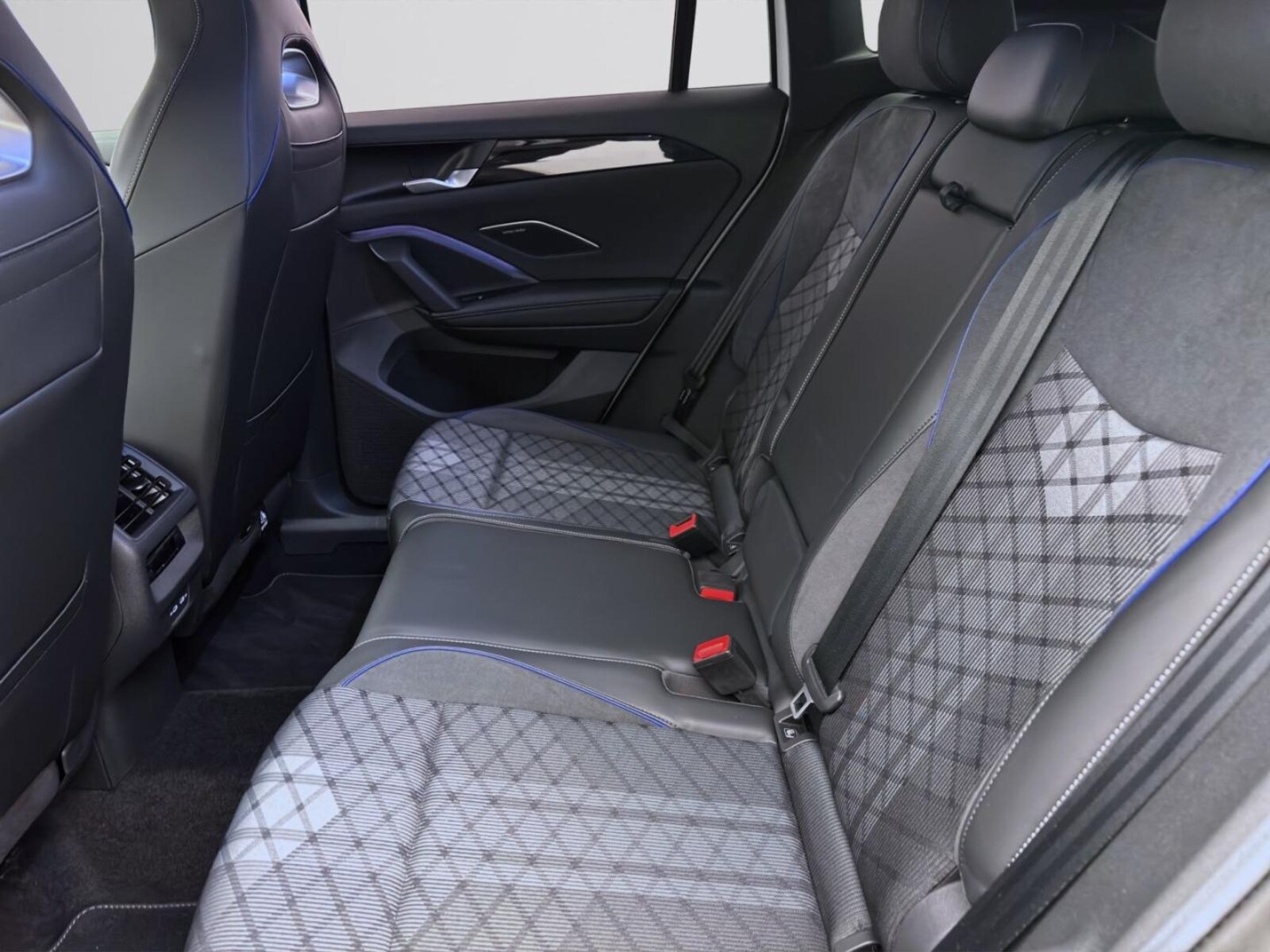 Volkswagen Tiguan – Bild 16