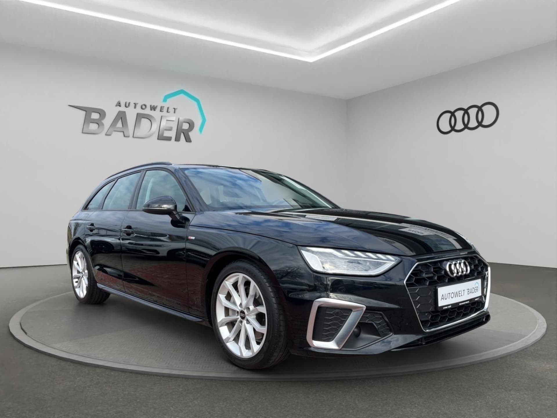 Audi A4 Avant S line