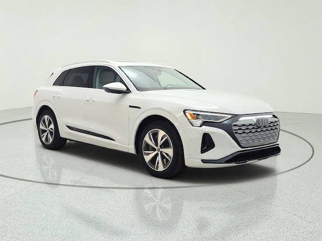 2024 Audi Q8 e-tron