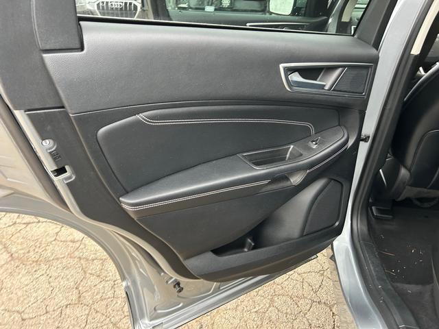 2024 Ford Edge Titanium - Photo 11
