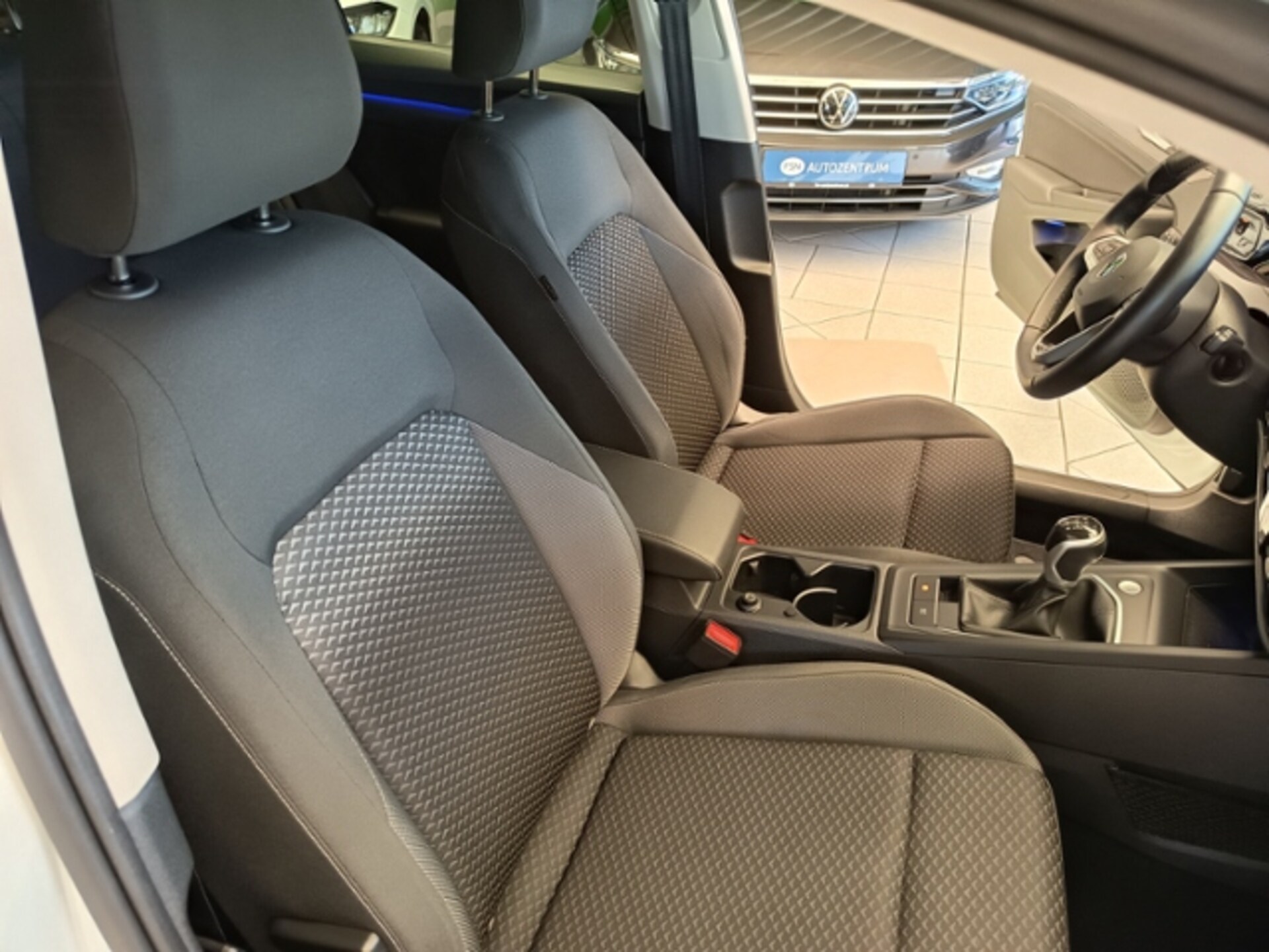 Volkswagen Golf Active