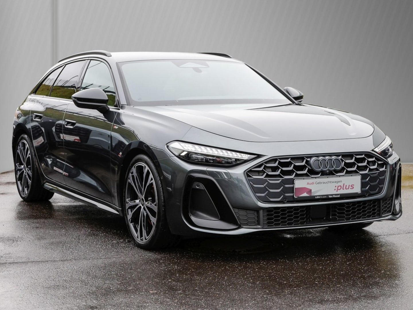 Bild über Audi A5 Avant TDI quattro 150 kW S tronic - für weitere Informationen kontaktieren Sie den Audi Partner