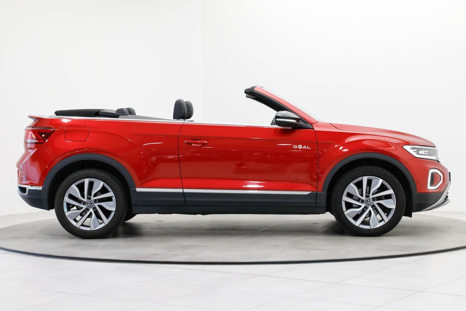 Volkswagen T-Roc Cabriolet – Bild 9