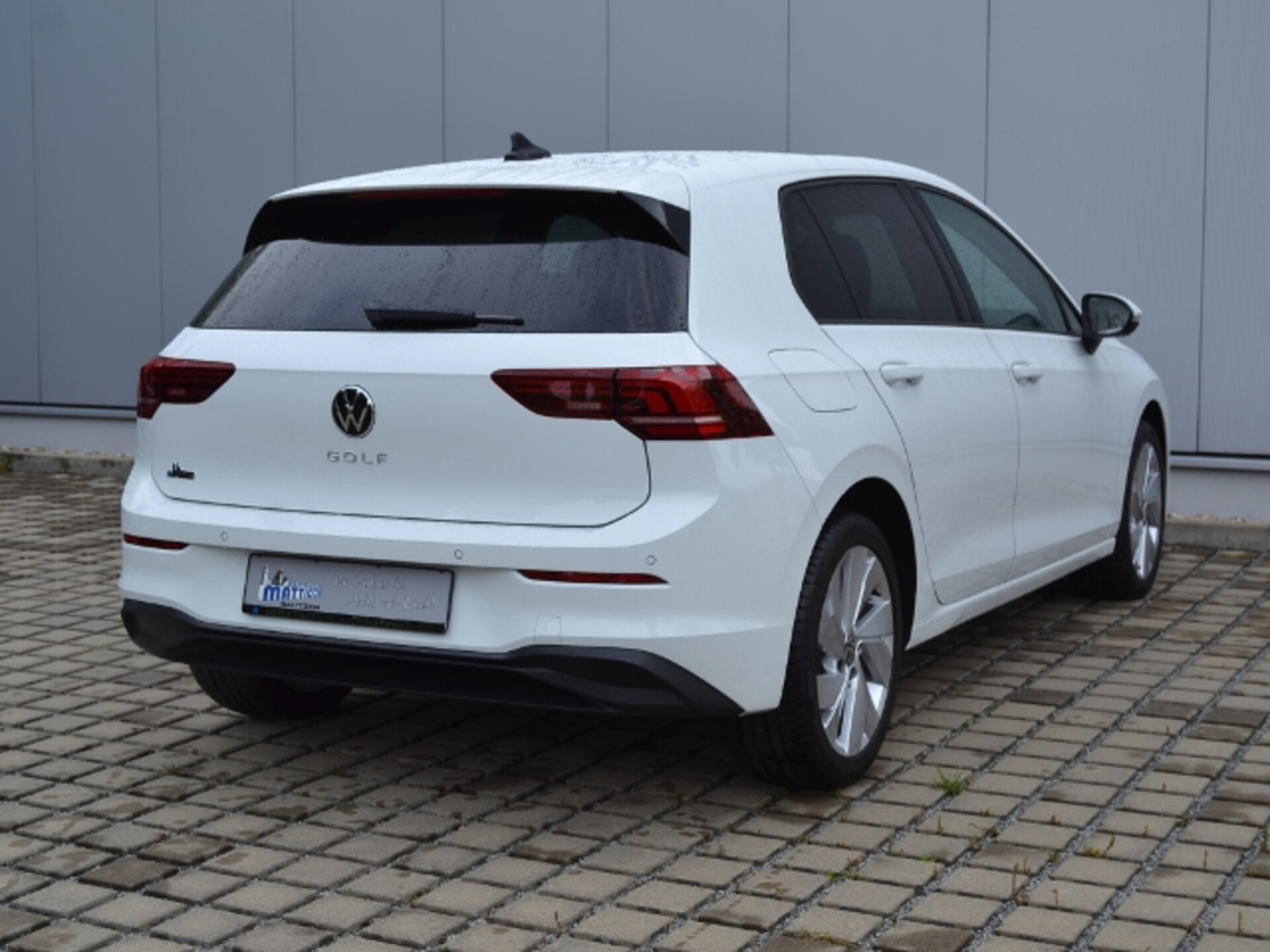 Volkswagen Golf Life
