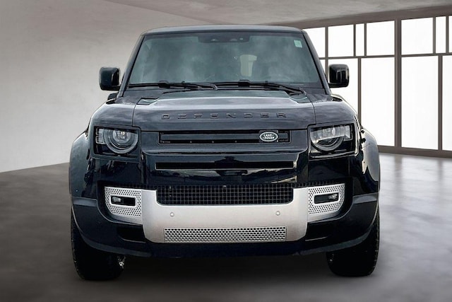 2025 Land Rover Defender