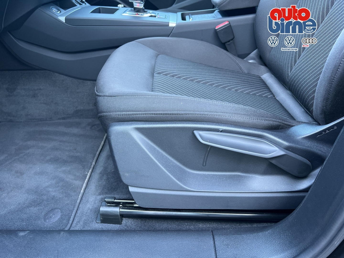 Bild über Audi Q5 Sportback 40 TFSI quattro S tronic - für weitere Informationen kontaktieren Sie den Audi Partner
