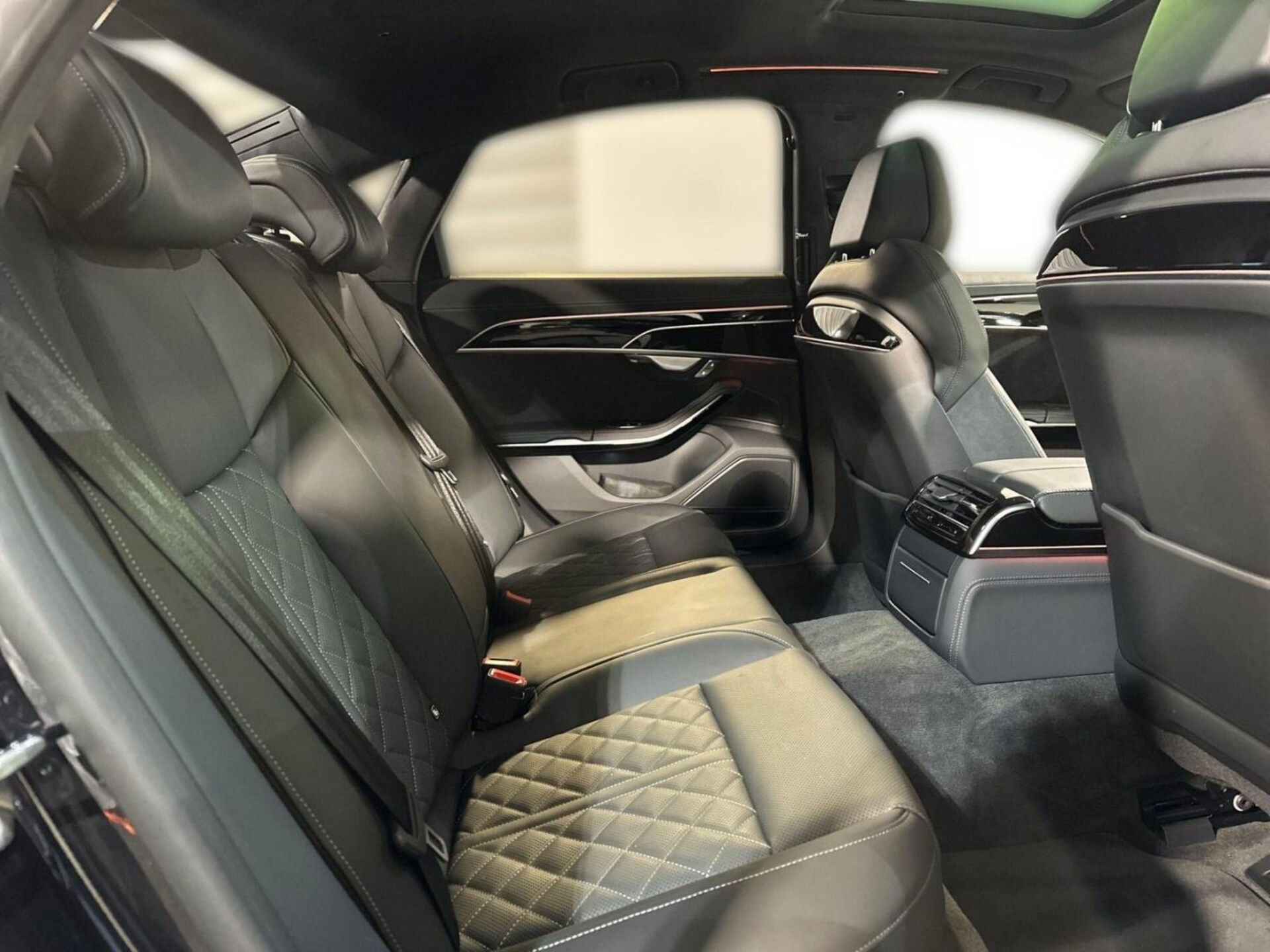 Audi S8