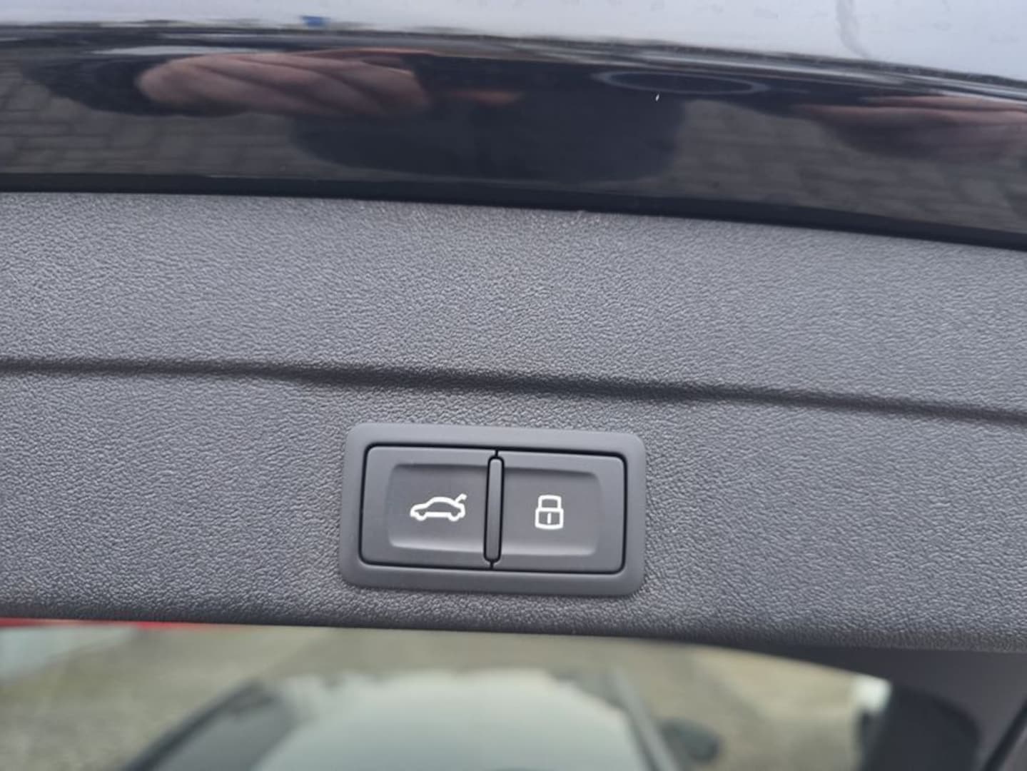 Bild über Audi A5 Avant TDI quattro 150 kW S tronic - für weitere Informationen kontaktieren Sie den Audi Partner