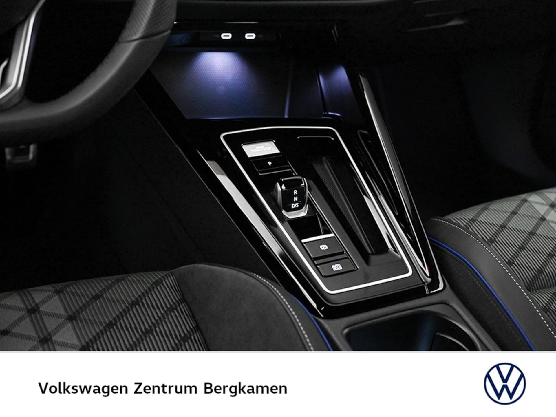 Volkswagen Golf R-Line