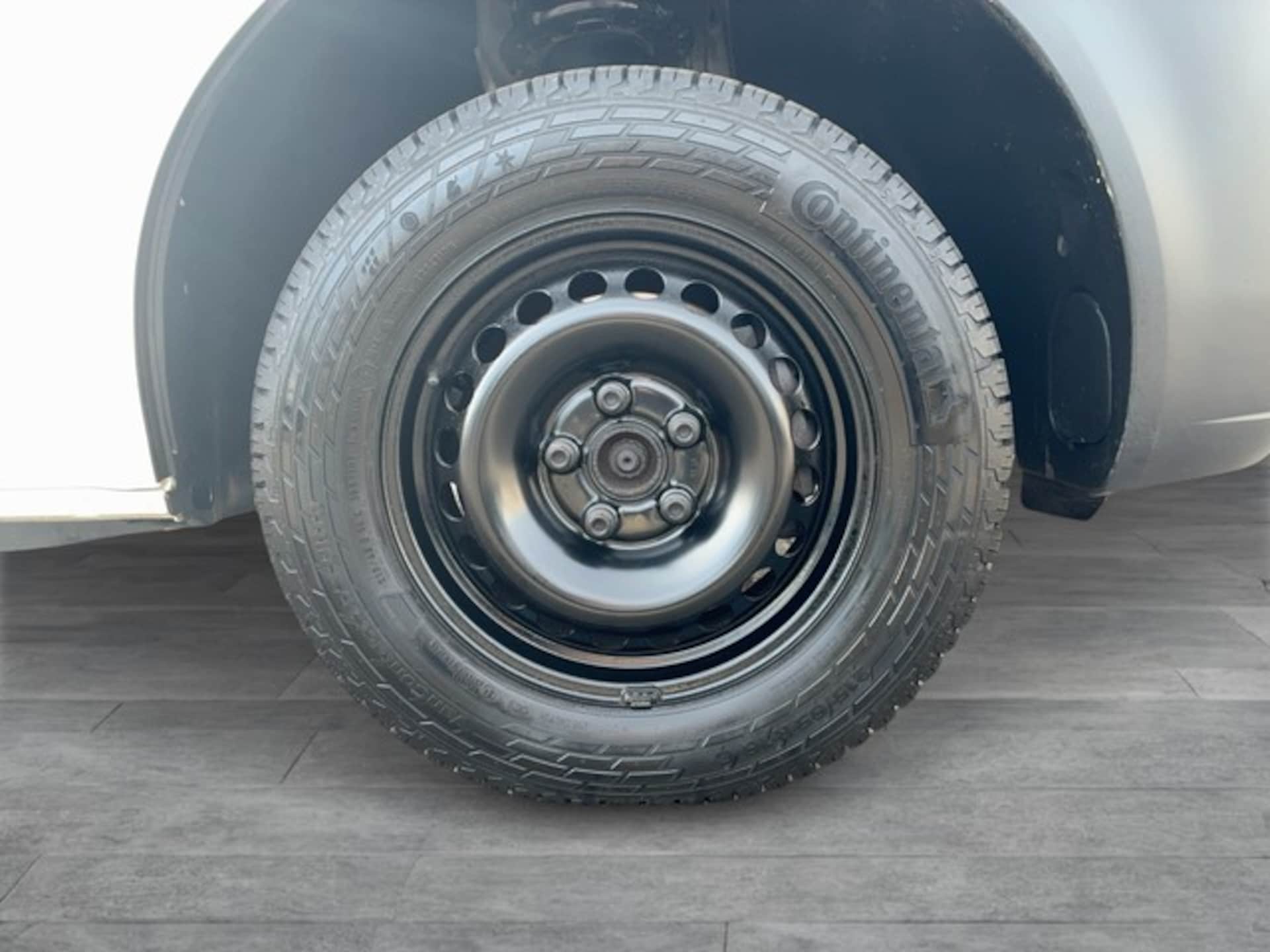 Volkswagen T6.1 Transporter Kombi kurzer Radstand