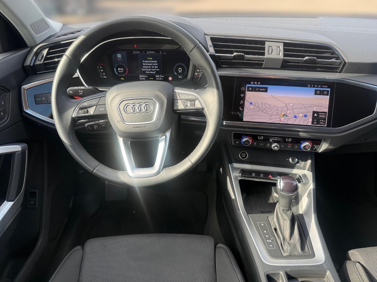 Bild über Audi Q3 TDI 110 kW S tronic - für weitere Informationen kontaktieren Sie den Audi Partner