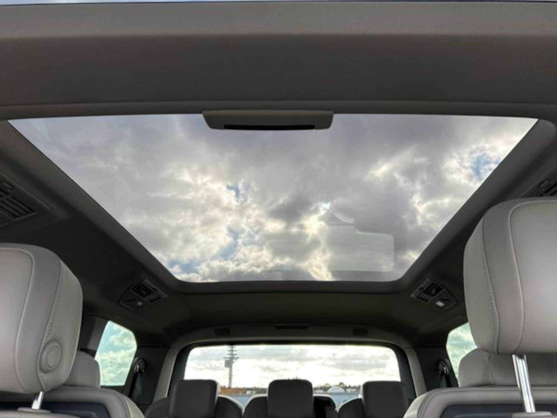 Volkswagen Multivan Style