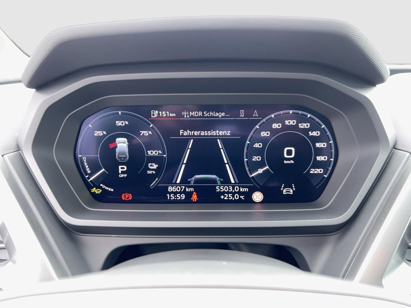 Bild über Audi Q4 e-tron 45 e-tron - für weitere Informationen kontaktieren Sie den Audi Partner