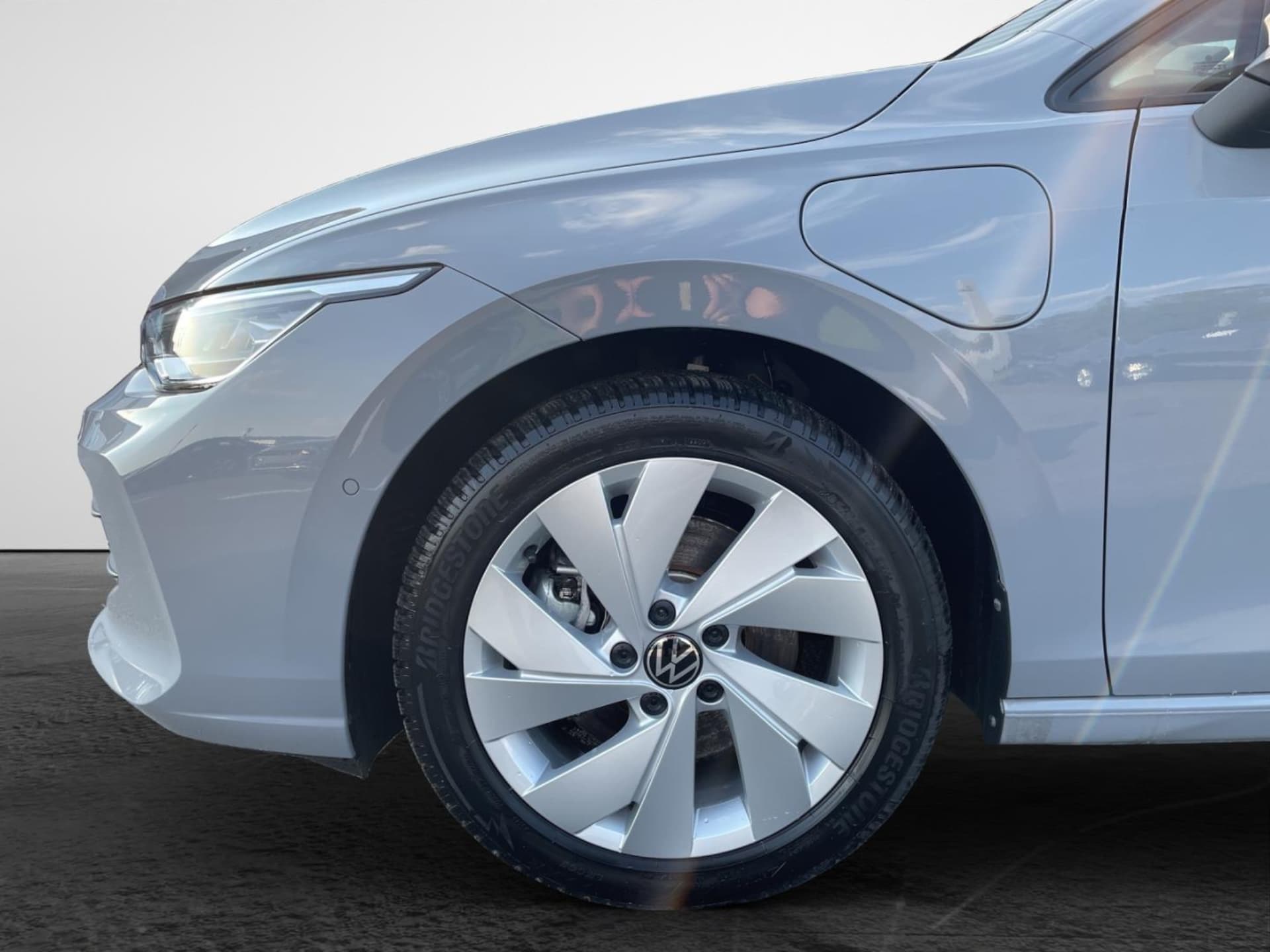 Volkswagen Golf Life