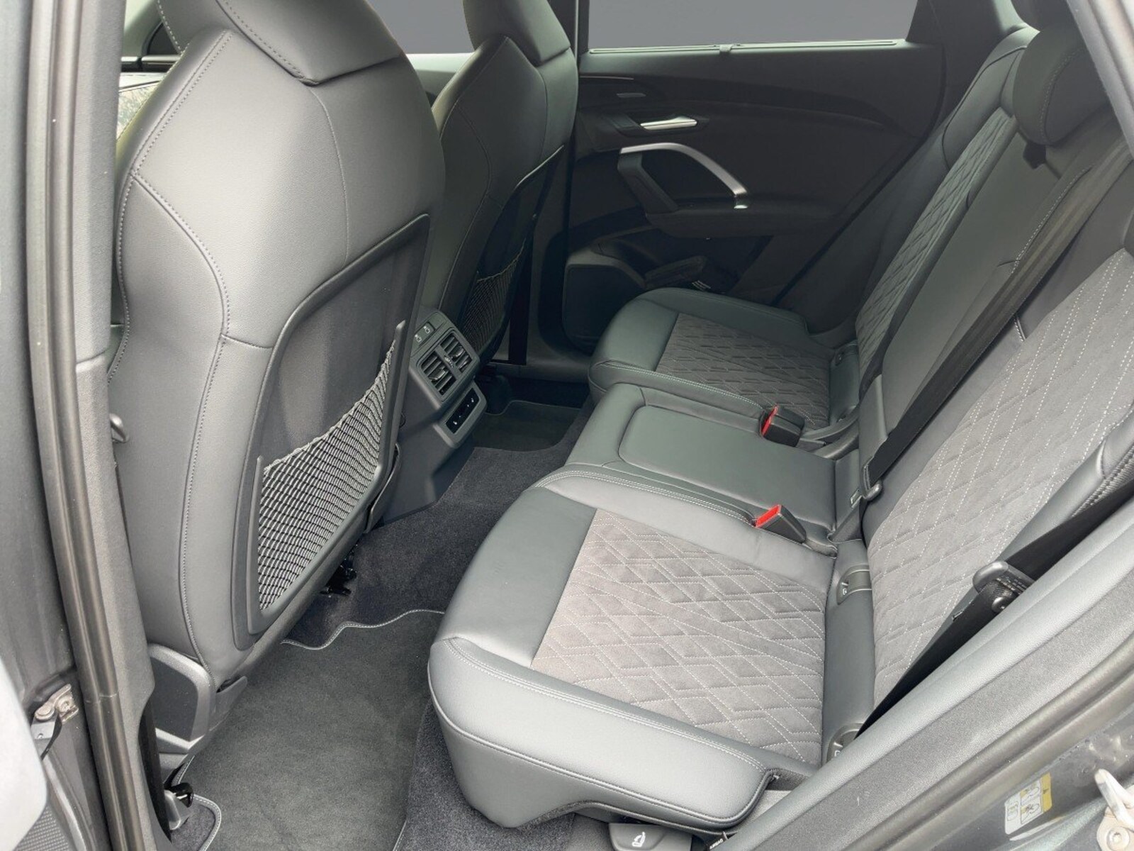 Audi SQ5 – Bild 8