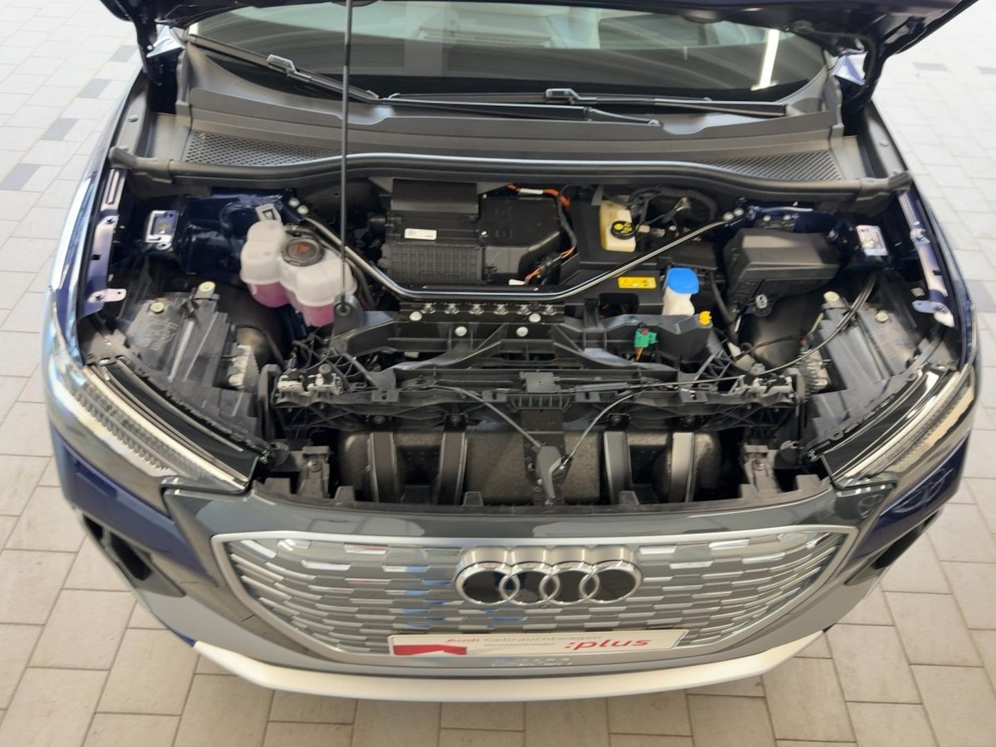 Bild über Audi Q4 Sportback e-tron 45 e-tron quattro - für weitere Informationen kontaktieren Sie den Audi Partner