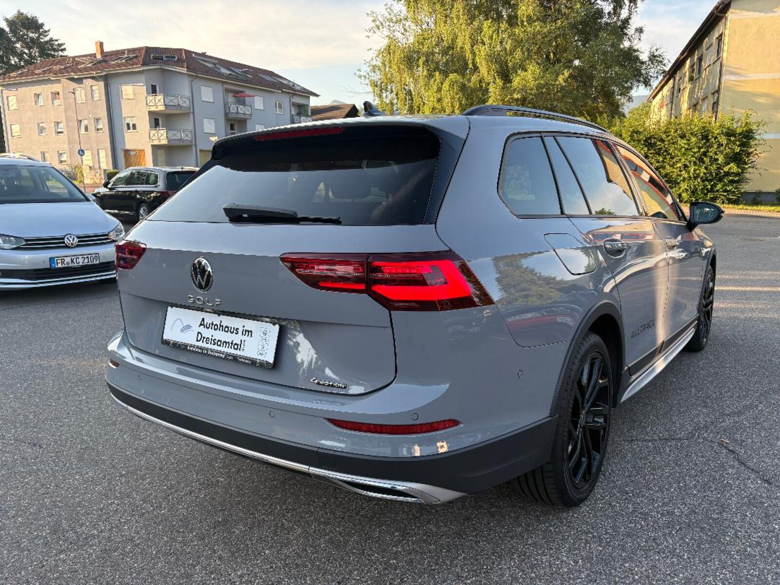 Volkswagen Golf Variant – Bild 6