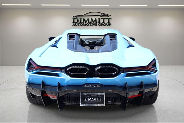 2025 Lamborghini Revuelto
