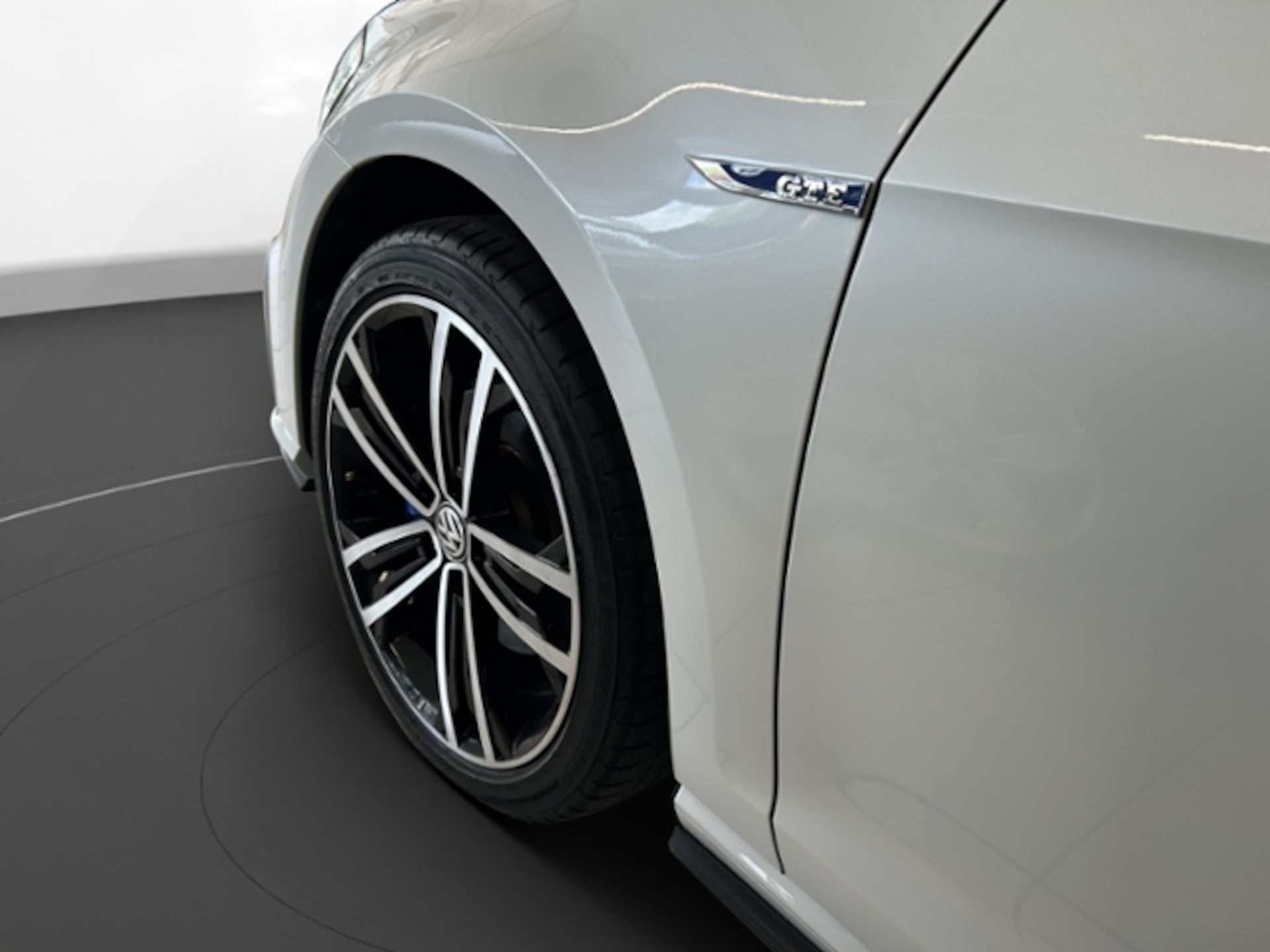 Volkswagen Golf GTE