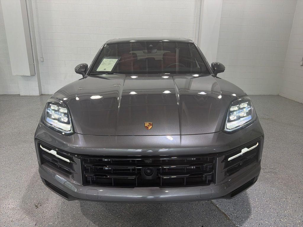 2026 Porsche Cayenne S E-Hybrid's photo