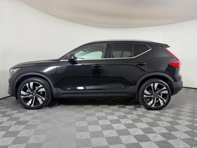 2024 Volvo XC40