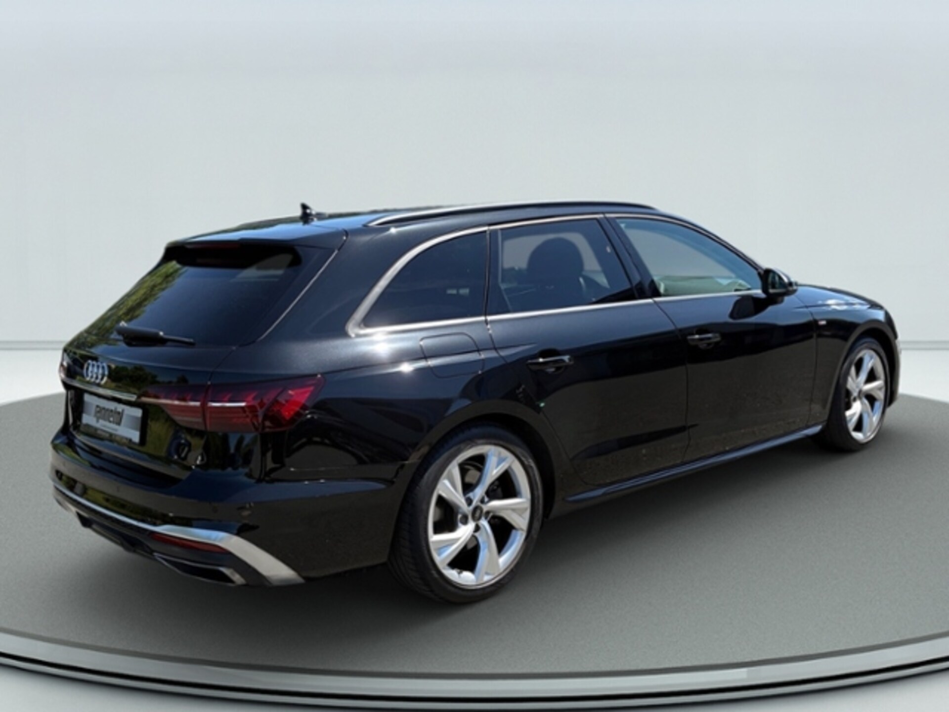 Audi A4 Avant S line