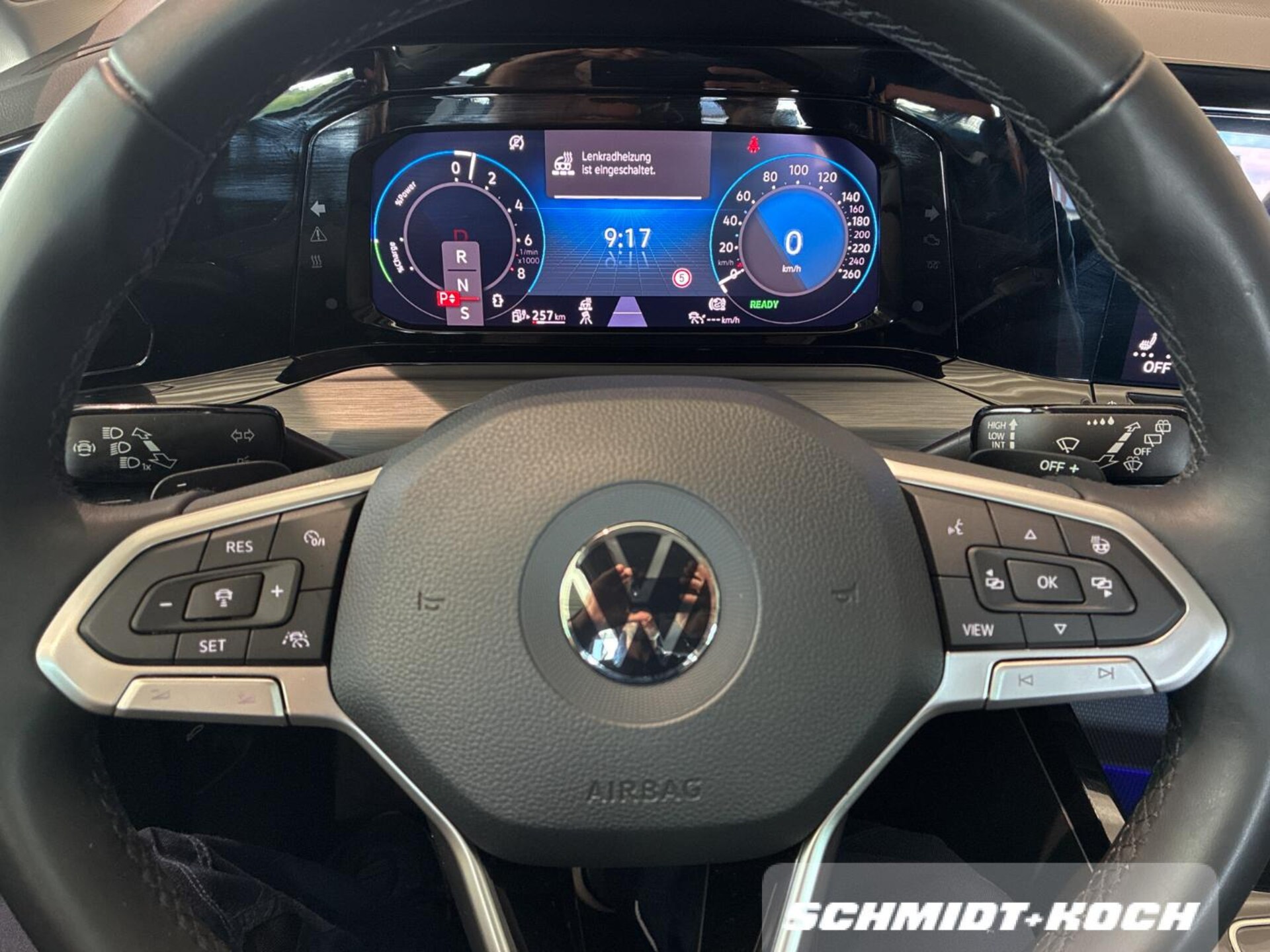 Volkswagen Golf Style