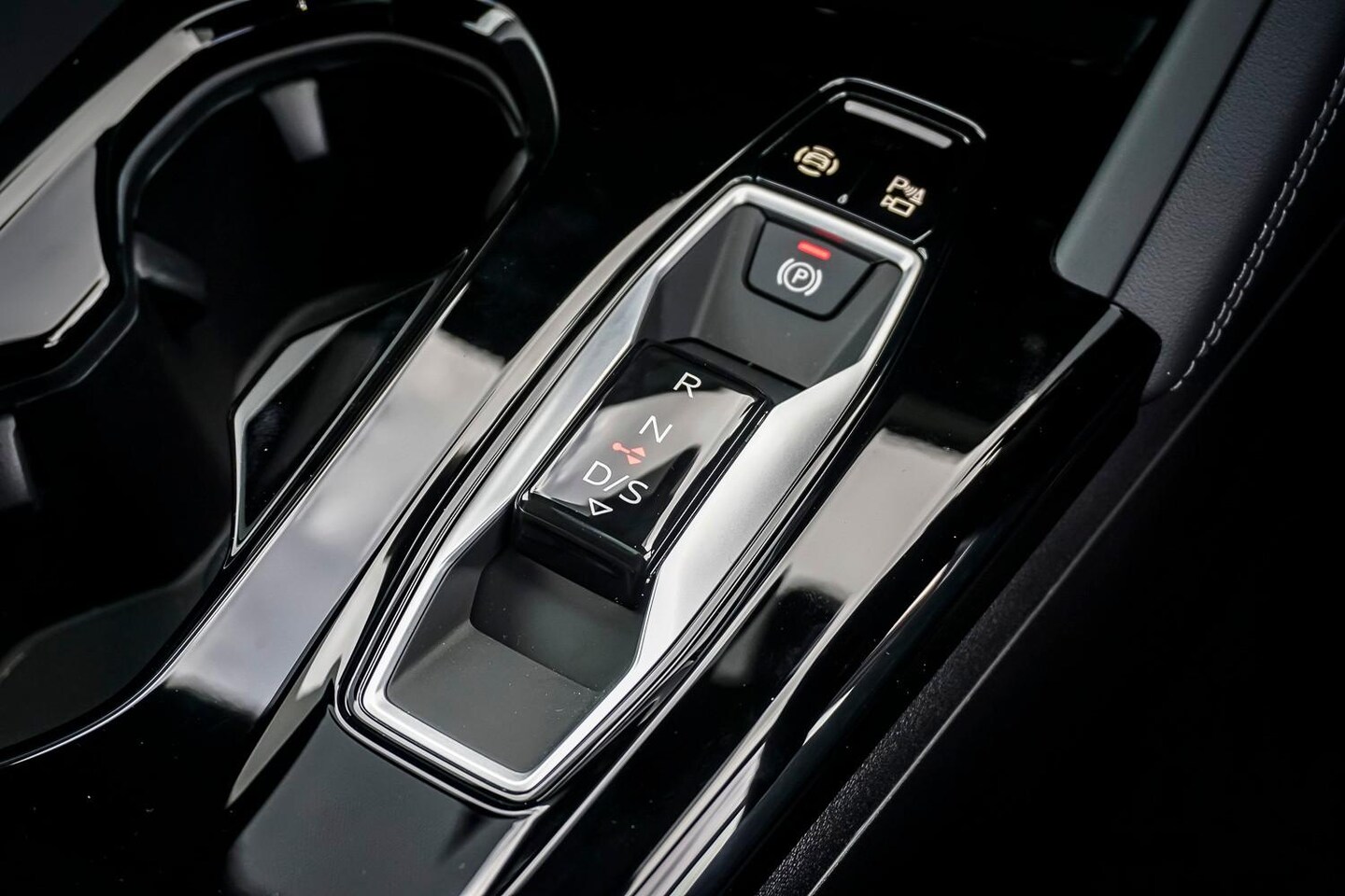 Image about Audi Q5 Sportback TFSI quattro 200 kW sport