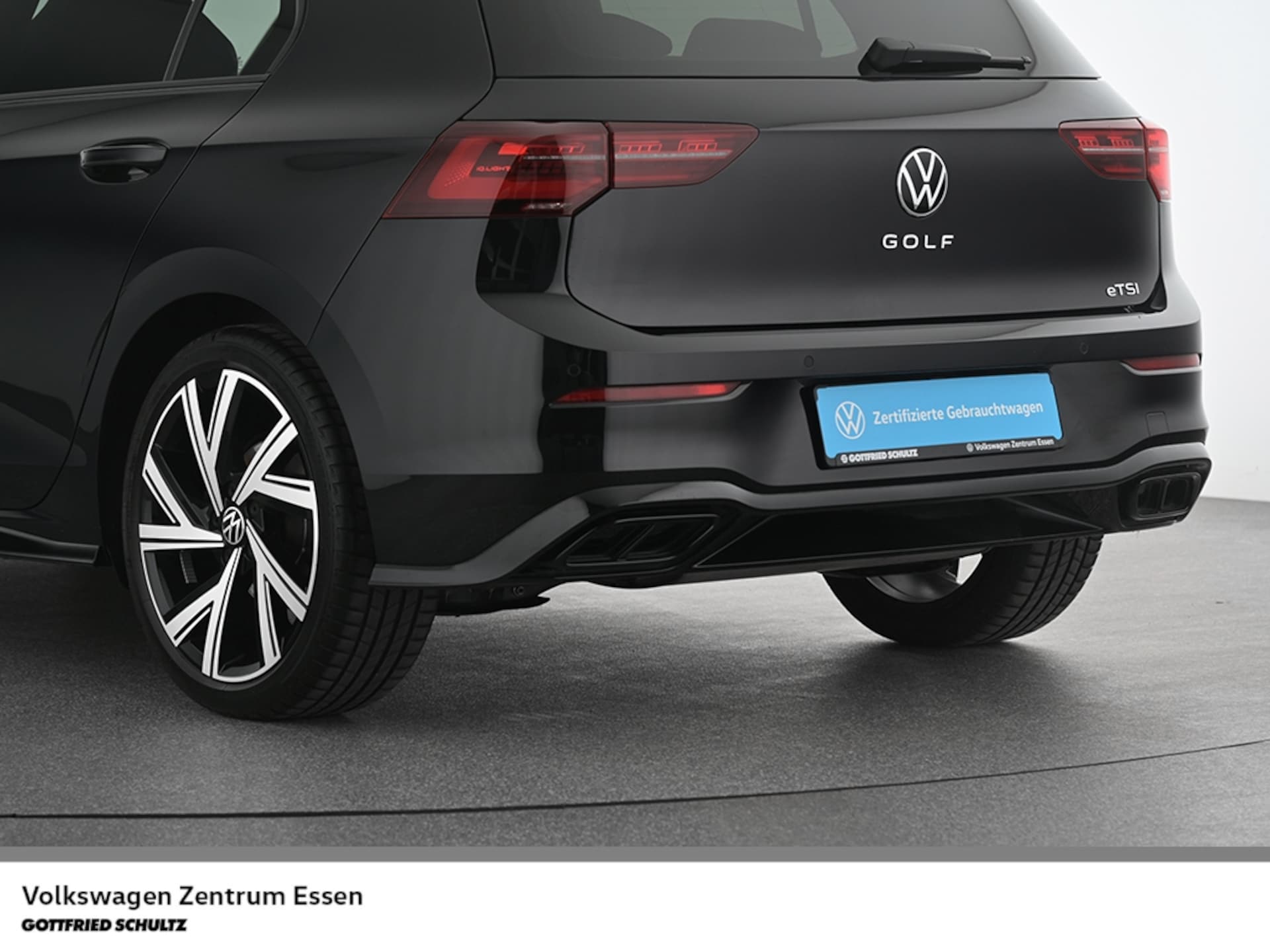 Volkswagen Golf R-Line