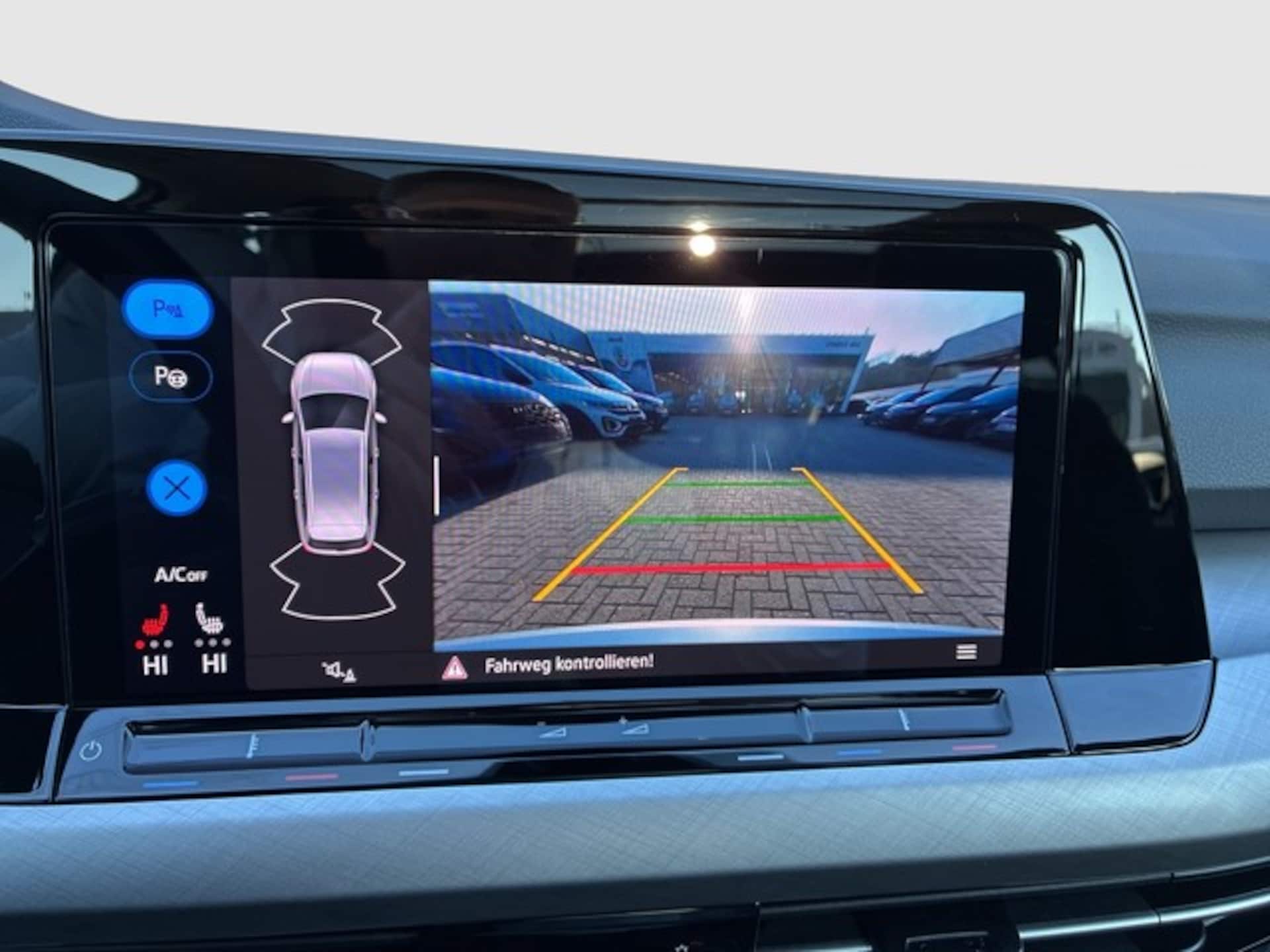 Volkswagen Golf Variant Life